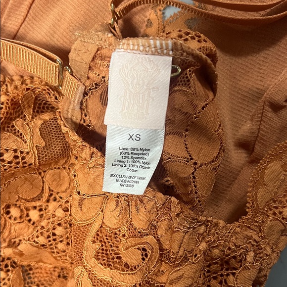 Elegant Orange Lace Chemise - Picture 3 of 3